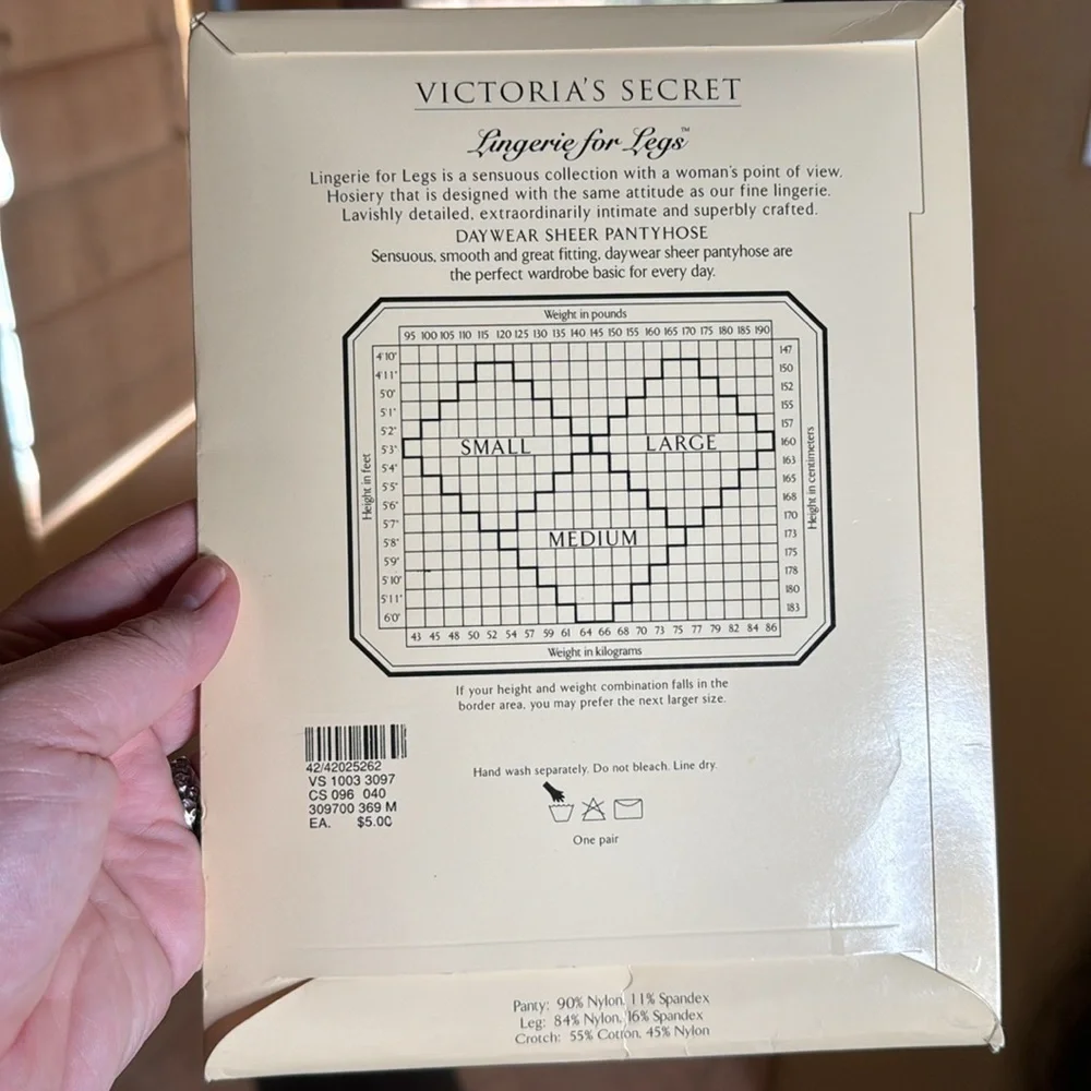 NIP Victoria's Secret Daywear Sheer Pantyhose Control Top Naked Neutral Medium